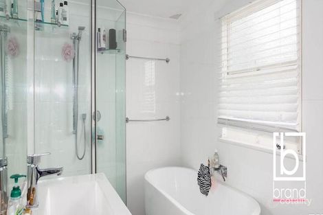 Property photo of 5 Awaba Avenue Charmhaven NSW 2263