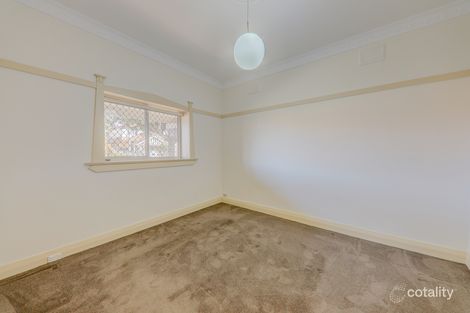 15 Robinson St, Eastlakes, NSW 2018