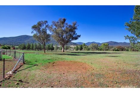 Property photo of 242 Catherine Way Daruka NSW 2340