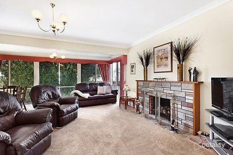 Property photo of 31 Vickers Avenue Strathmore Heights VIC 3041