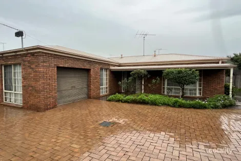 1/15 St Elmo Cres, Highton, VIC 3216