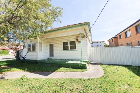 35 Gould St, Campsie, NSW 2194