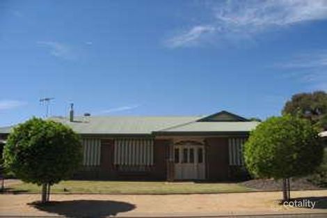 30 Hall Cres, Loxton, SA 5333