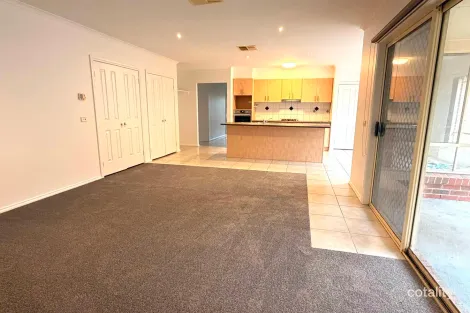 Property photo of 16 Montpelier Drive Berwick VIC 3806