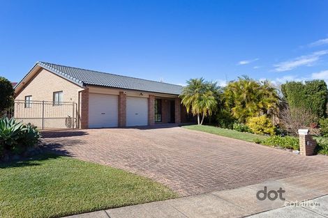 Property photo of 12 Colton Crescent Lakelands NSW 2282