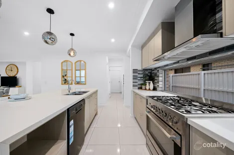 Property photo of 5 Koel Street Pallara QLD 4110