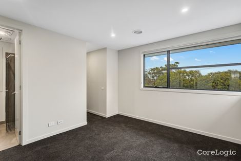 Property photo of 37 Staughton Road Glen Iris VIC 3146