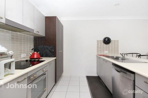 Property photo of 33 Sunrise Crescent Regents Park QLD 4118