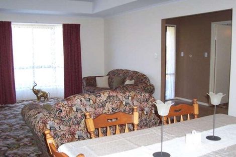 Property photo of 28 Navigator Avenue Sheidow Park SA 5158