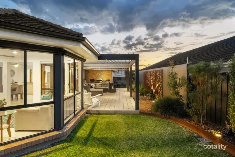 Property photo of 43 Bataan Circuit Bateau Bay NSW 2261