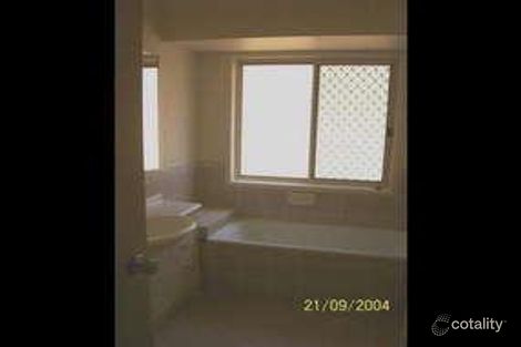 Property photo of 20 Braeside Road Bundamba QLD 4304