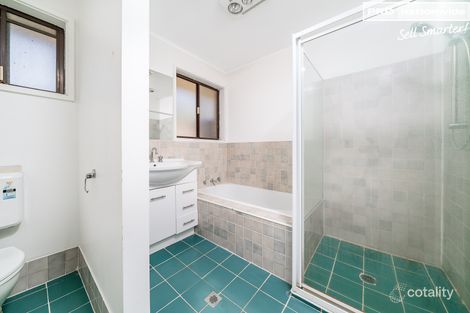 Property photo of 30 Pinaroo Drive Glenfield Park NSW 2650