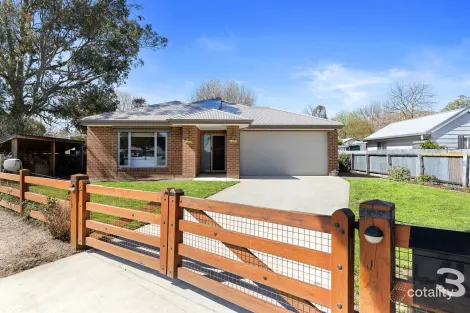 Property photo of 3 Francis Street Yea VIC 3717