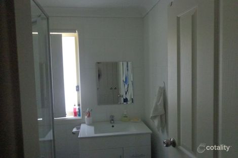 Property photo of 5 Merlot Place Edensor Park NSW 2176