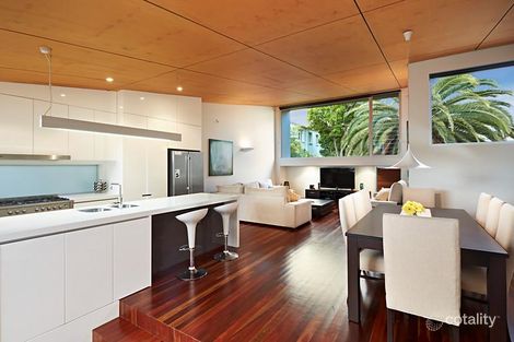 Property photo of 2/34 Waterloo Crescent St Kilda VIC 3182
