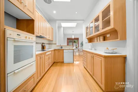 Property photo of 34 McArthur Road Ivanhoe East VIC 3079