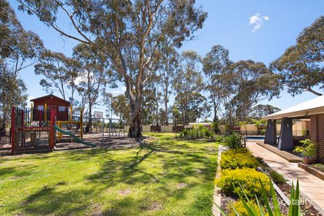 Property photo of 6 Leslie Place Junortoun VIC 3551