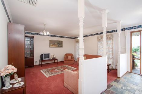 Property photo of 6 Roberts Way Kooringal NSW 2650