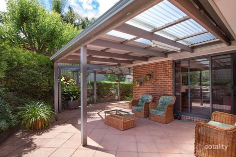 Property photo of 6 Roberts Way Kooringal NSW 2650