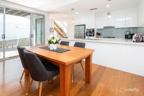 Property photo of 4/9 Rolle Street Holland Park West QLD 4121