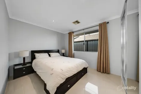 Property photo of 17 Dumaresq Loop Quinns Rocks WA 6030