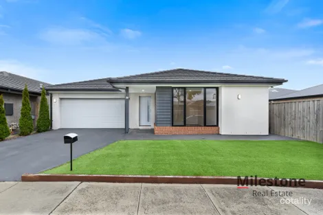 43 Kernot Pde, Clyde, VIC 3978