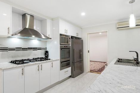 Property photo of 354 James Cook Drive Endeavour Hills VIC 3802