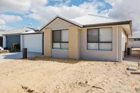 4 Holroyd Ave, Brabham, WA 6055