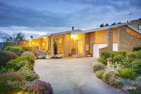 5 Westbury Tce, Highton, VIC 3216