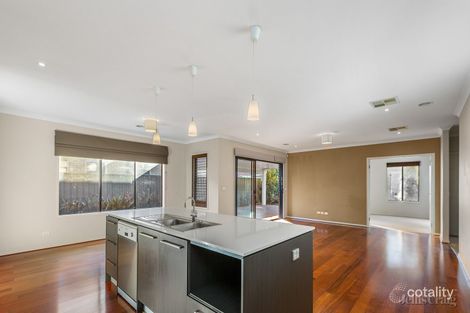 Property photo of 28 Hatfield Place Deer Park VIC 3023