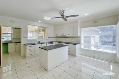 Property photo of 2/289 Roslyn Road Highton VIC 3216