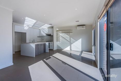 Property photo of 1 Cascades Way Wantirna South VIC 3152