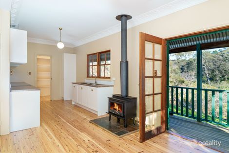 Property photo of 10 First Avenue Katoomba NSW 2780