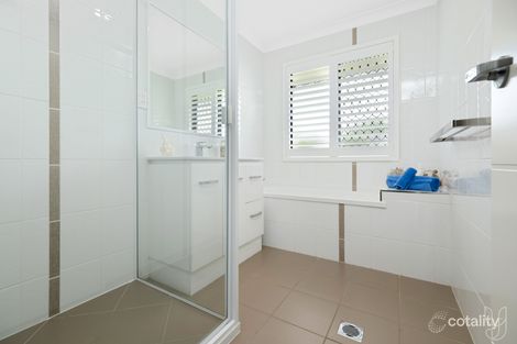 Property photo of 18 Dune Circle Lammermoor QLD 4703