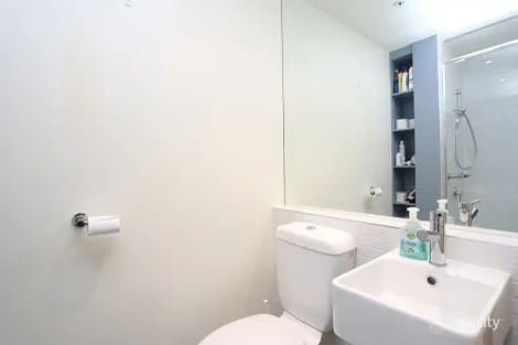 Property photo of 205/243-263 Franklin Street Melbourne VIC 3000