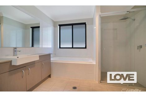 Property photo of 13 Kaiyin Street Fletcher NSW 2287