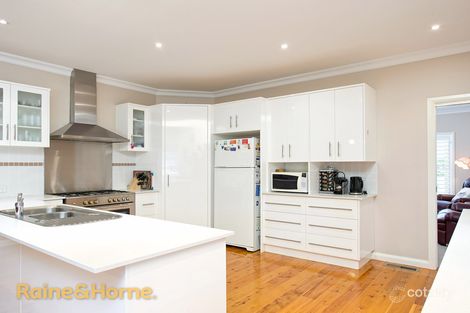 Property photo of 82 Atherton Crescent Tatton NSW 2650