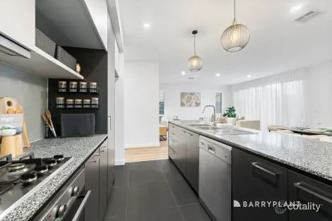 Property photo of 22 Ormond Boulevard Bundoora VIC 3083