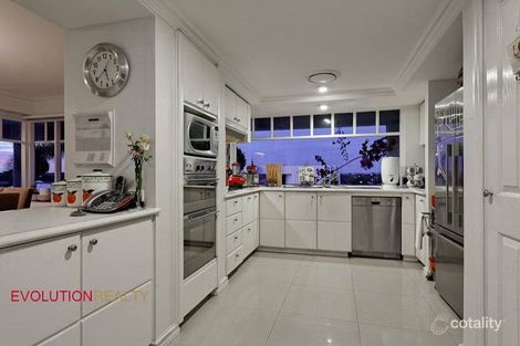 Property photo of 34 Whitfeld Terrace Winthrop WA 6150