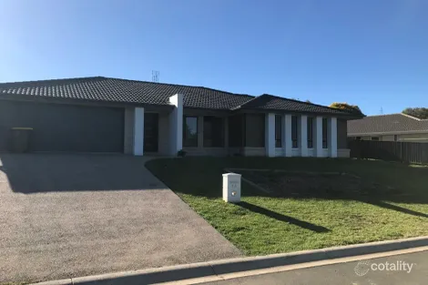 14 Regal Park Dr, Oxley Vale, NSW 2340