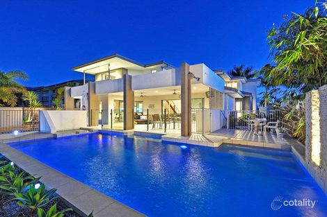 Property photo of 11 Parkview Place Helensvale QLD 4212