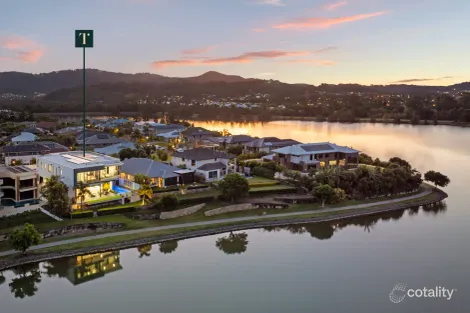 9 Temple Island Cct, Oxenford, QLD 4210