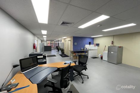 2/13 Glory Rd, Gnangara, WA 6077