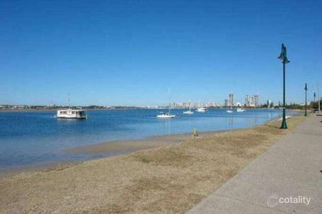 Property photo of 2/270 Marine Parade Labrador QLD 4215