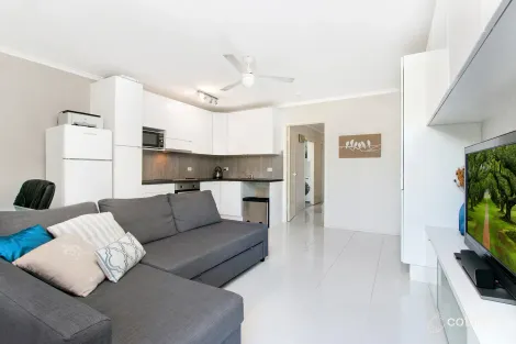 4/326 Mcleod St, Cairns North, QLD 4870