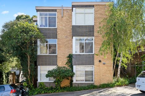 Property photo of 13/2A Burnie Street Toorak VIC 3142