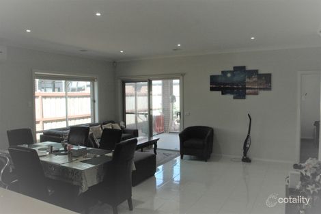 Property photo of 41 Colchester Avenue Cranbourne West VIC 3977