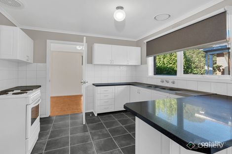 Property photo of 31 Centre Avenue Werribee VIC 3030