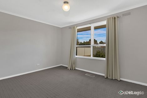 Property photo of 31 Centre Avenue Werribee VIC 3030