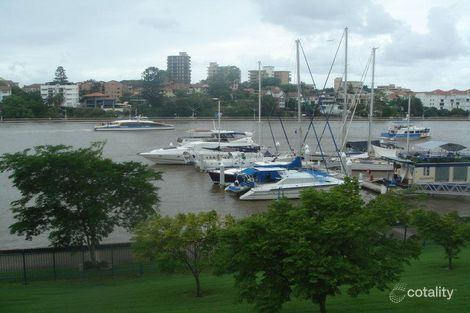 Property photo of 16/10 Goodwin Street Kangaroo Point QLD 4169